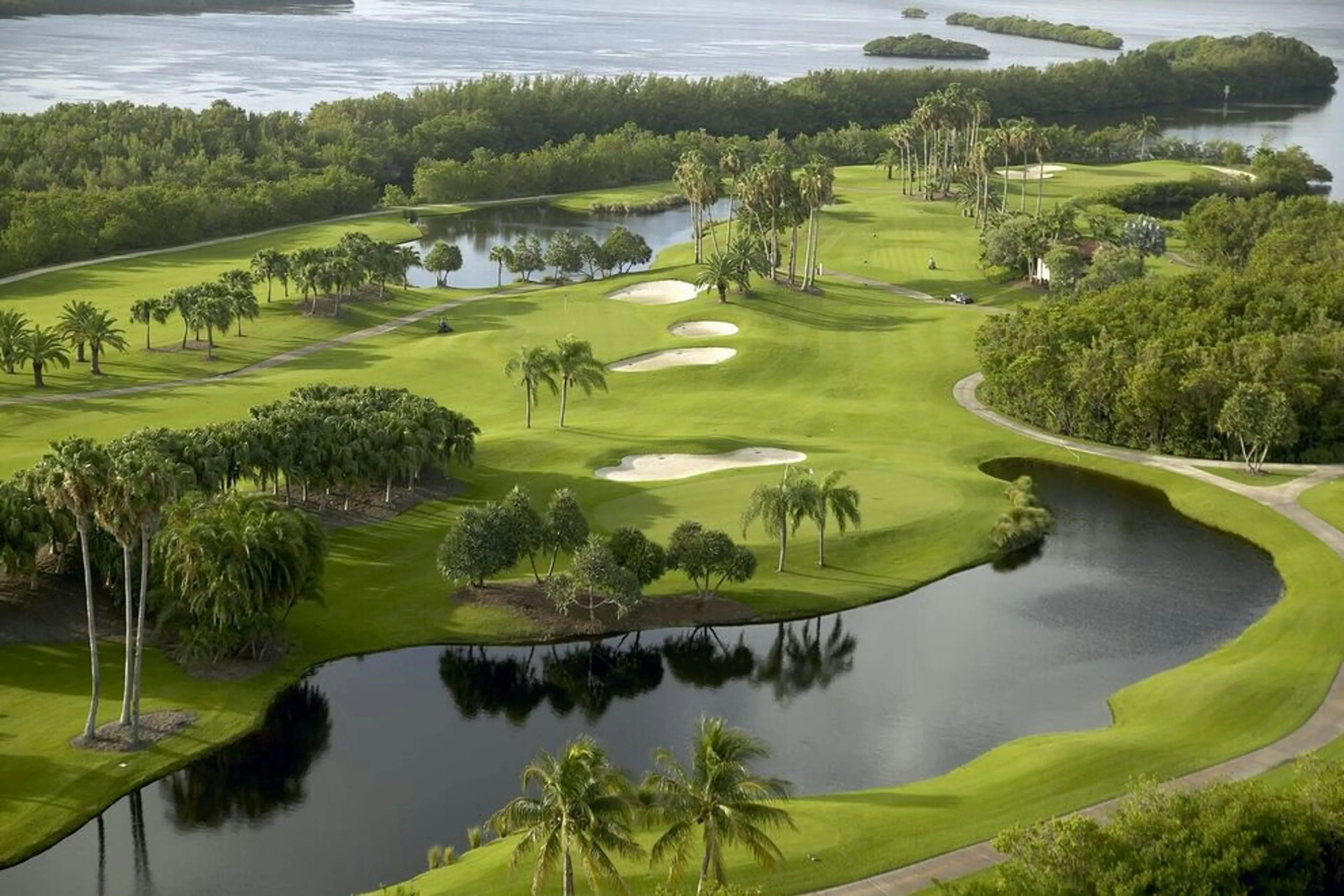 Most Exclusive Golf Clubs in Miami, Palm Beach & West Palm Beach (Costs, Waitlists + Where to Live)